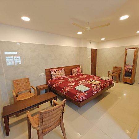 Hotel Salbala Inn - Near Airport Madras Buitenkant foto