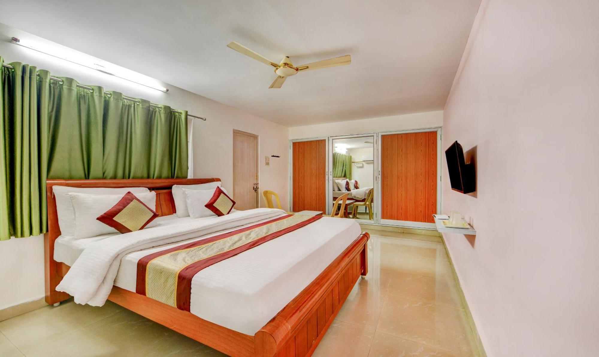 Hotel Salbala Inn - Near Airport Madras Buitenkant foto