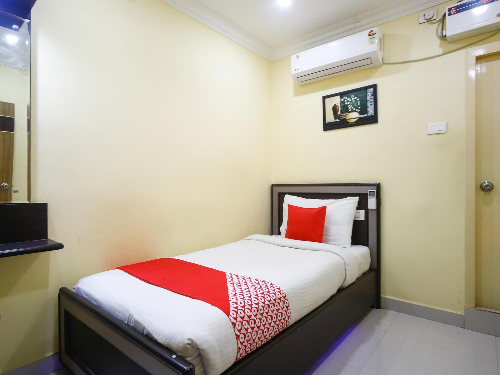 Hotel Salbala Inn - Near Airport Madras Buitenkant foto