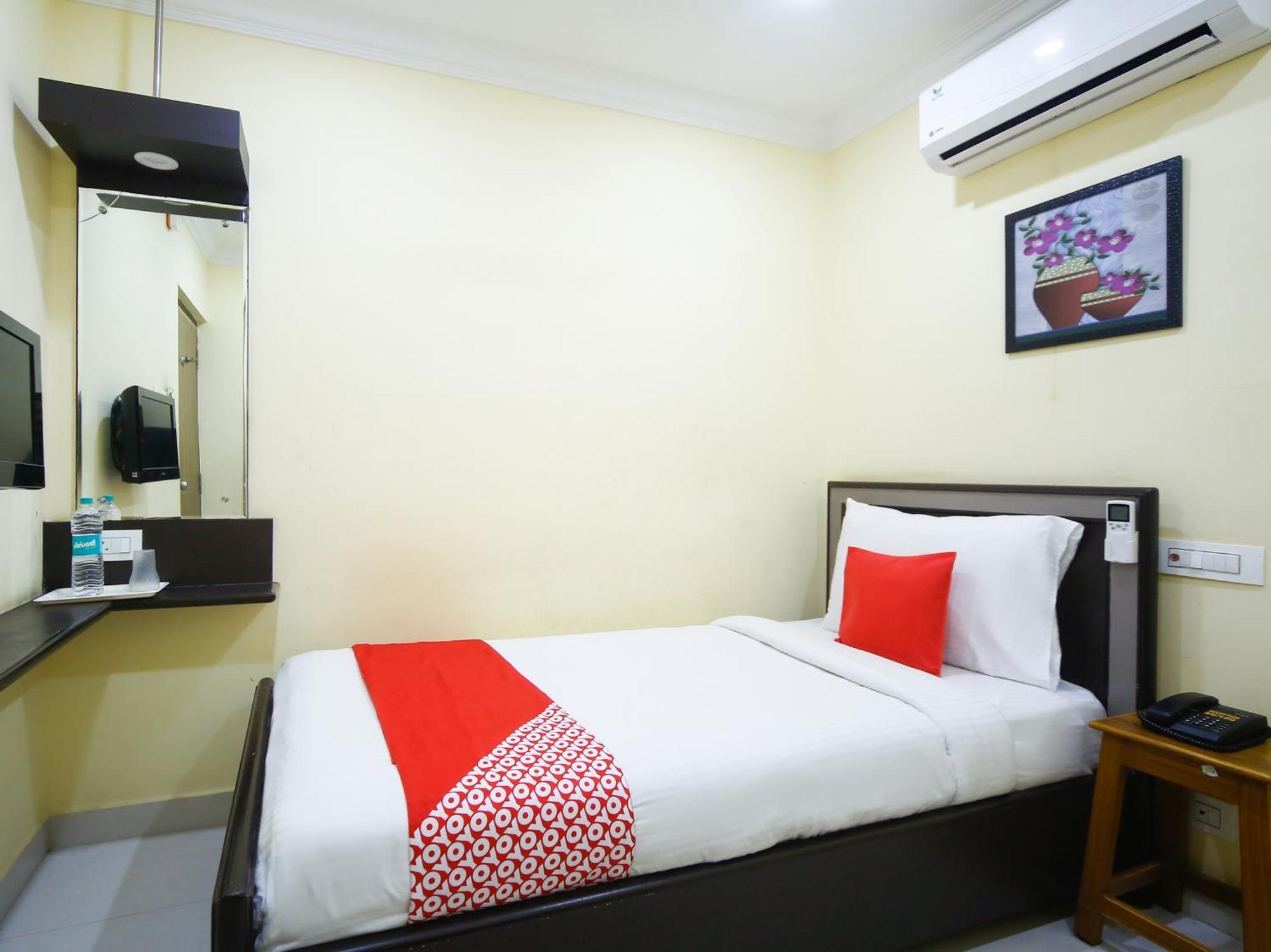 Hotel Salbala Inn - Near Airport Madras Buitenkant foto