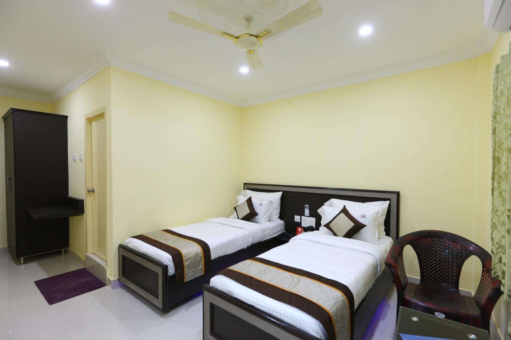 Hotel Salbala Inn - Near Airport Madras Buitenkant foto