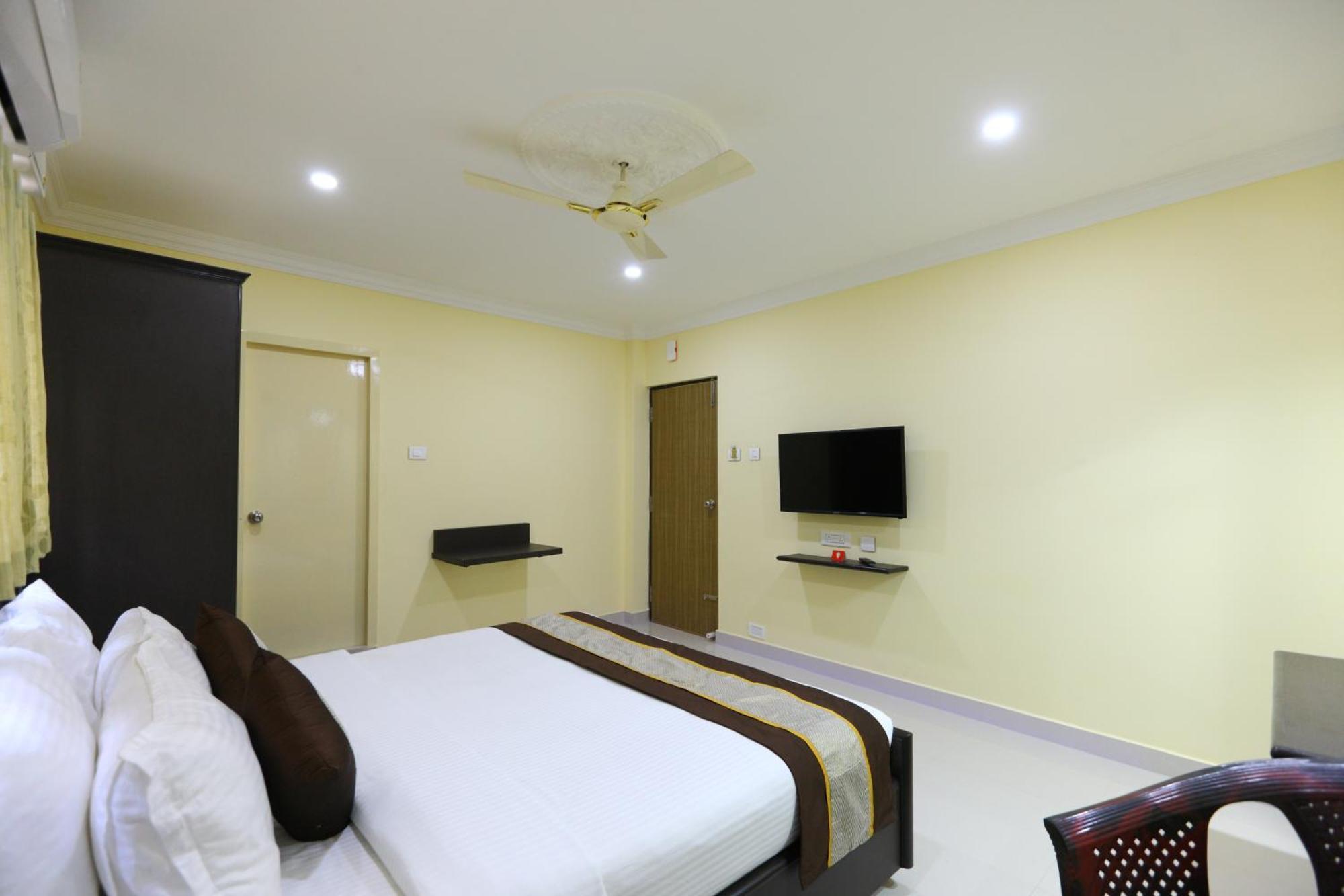Hotel Salbala Inn - Near Airport Madras Buitenkant foto