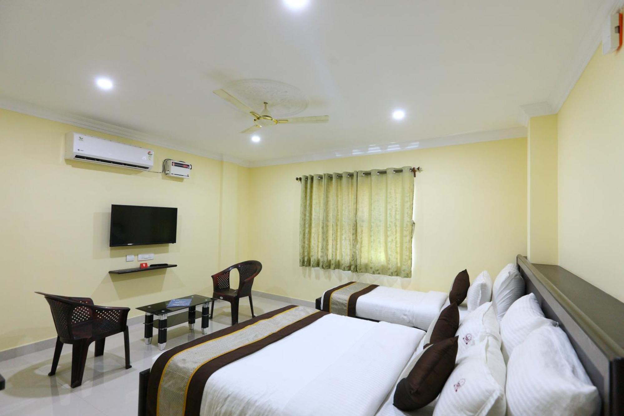 Hotel Salbala Inn - Near Airport Madras Buitenkant foto