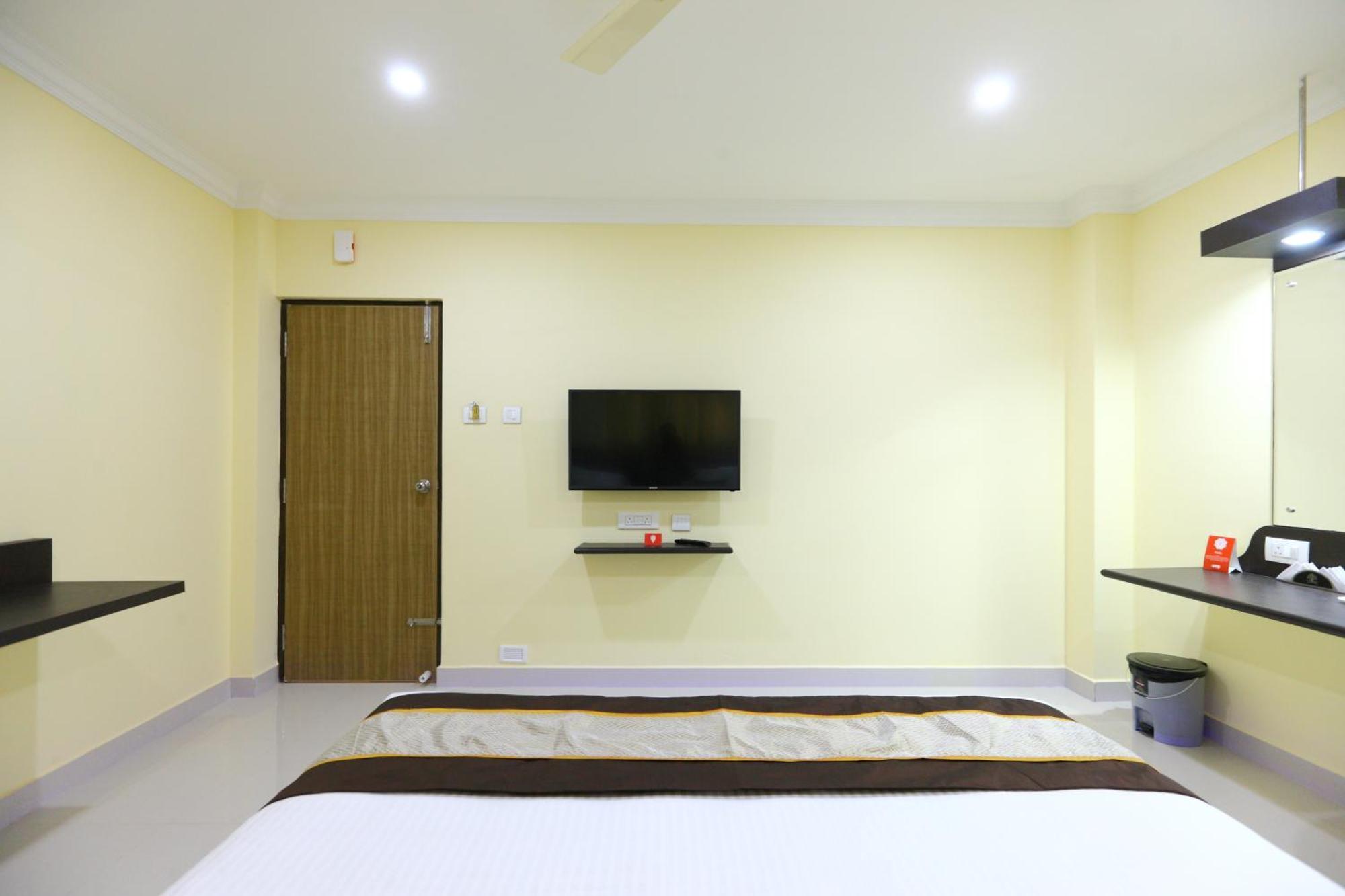 Hotel Salbala Inn - Near Airport Madras Buitenkant foto