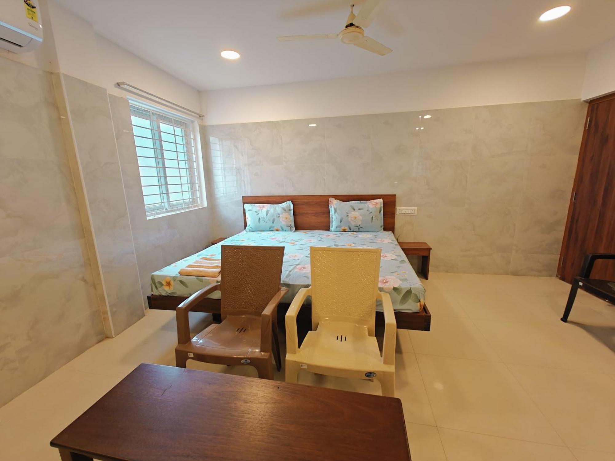 Hotel Salbala Inn - Near Airport Madras Buitenkant foto